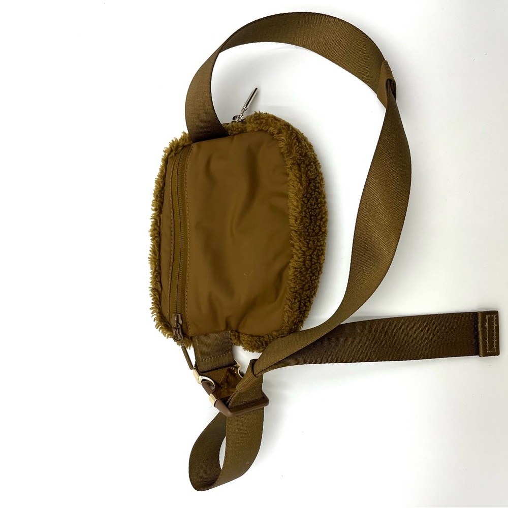 Lululemon Athletica Tan Plush Crossbody Bag - Brown & Gold - Picture 4 of 13